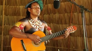 Ademilson Umutina, de Mato Grosso, homenageia o seu povo – Reprodução YouTube
